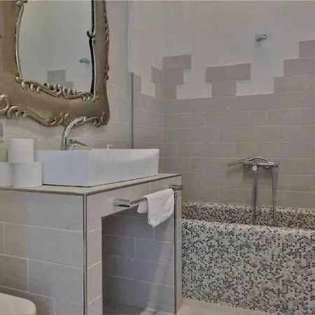 Soi's Ii * Olympiakí Aktí